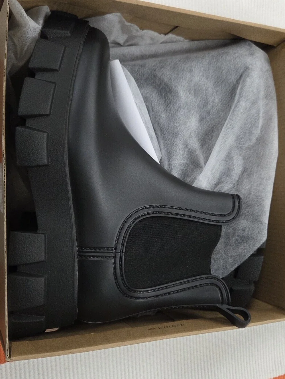 TERMIYFUL Chunky Black Chelsea Rain Boots 10 NEW